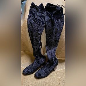 Great over the knee boots. Only worn inside of house.